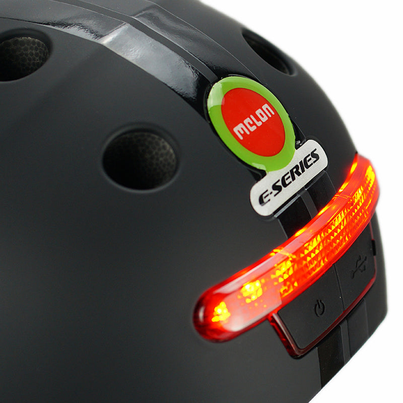 Melon E-Series Black Ice casca bicicleta M-L negru LED