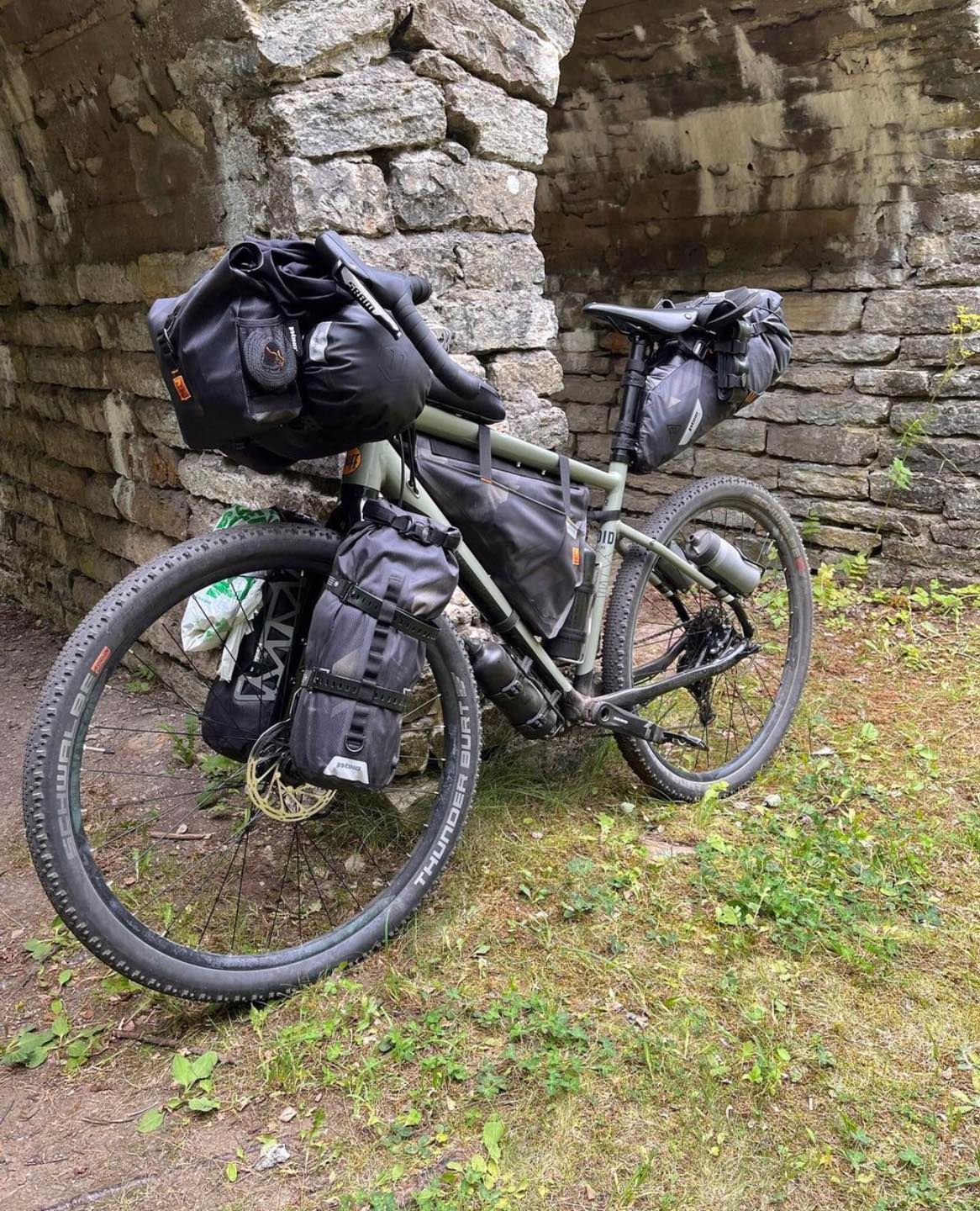 WOHO XTouring Dry Bag 7L + Gorilla Cage negru