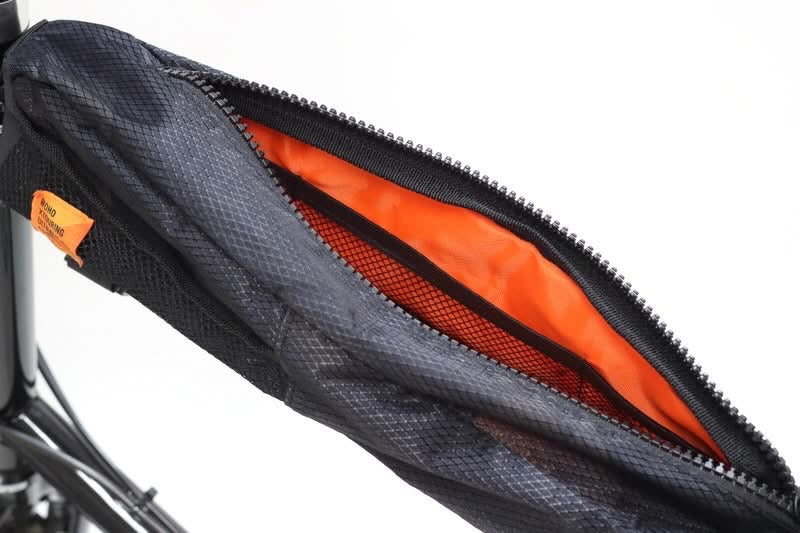 WOHO XTOURING Long geanta top tube 2,4L negru
