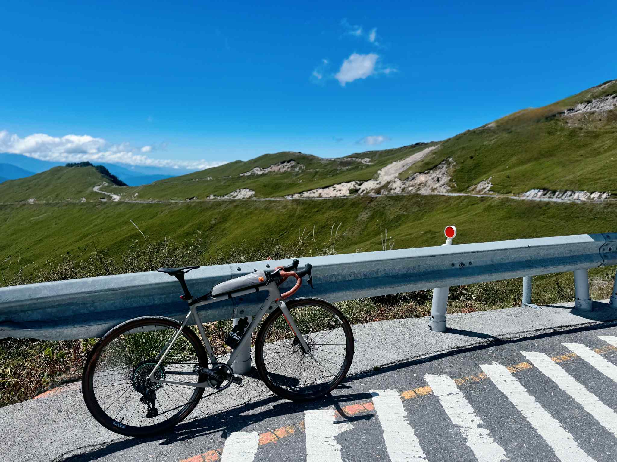 WOHO XTouring Top Tube Long geanta bicicleta 2.4L gri