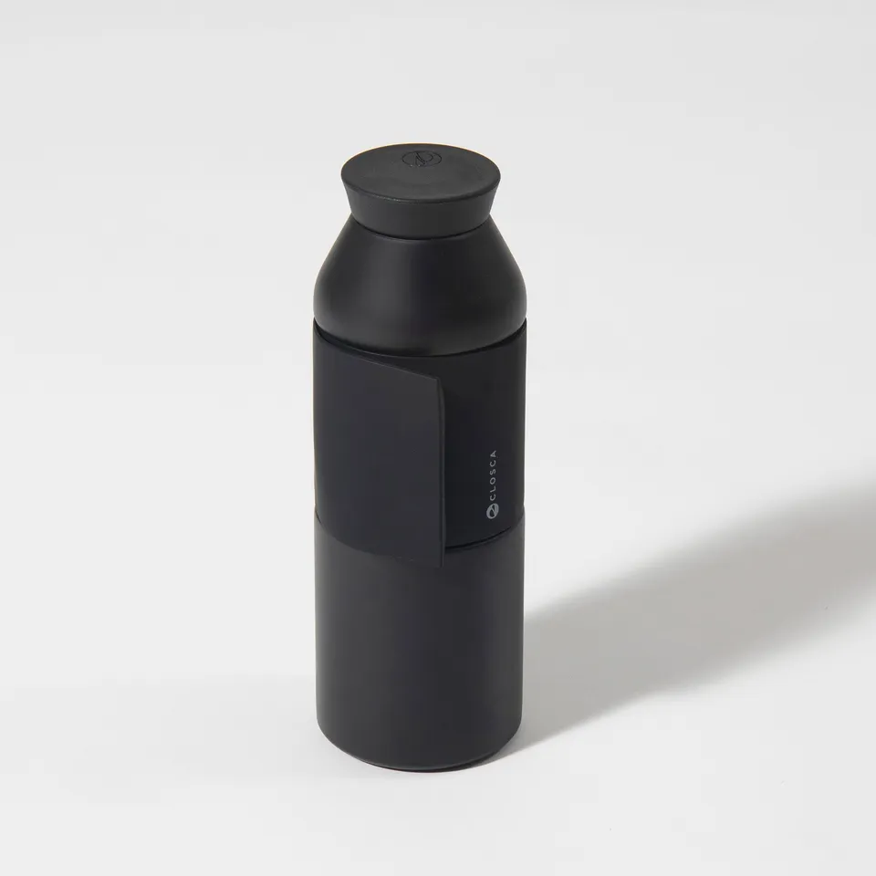 Closca Travel Black sticlă termică inox 600 ml neagră