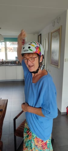 Melon Urban Active Handprint cască bicicletă albă amprentă