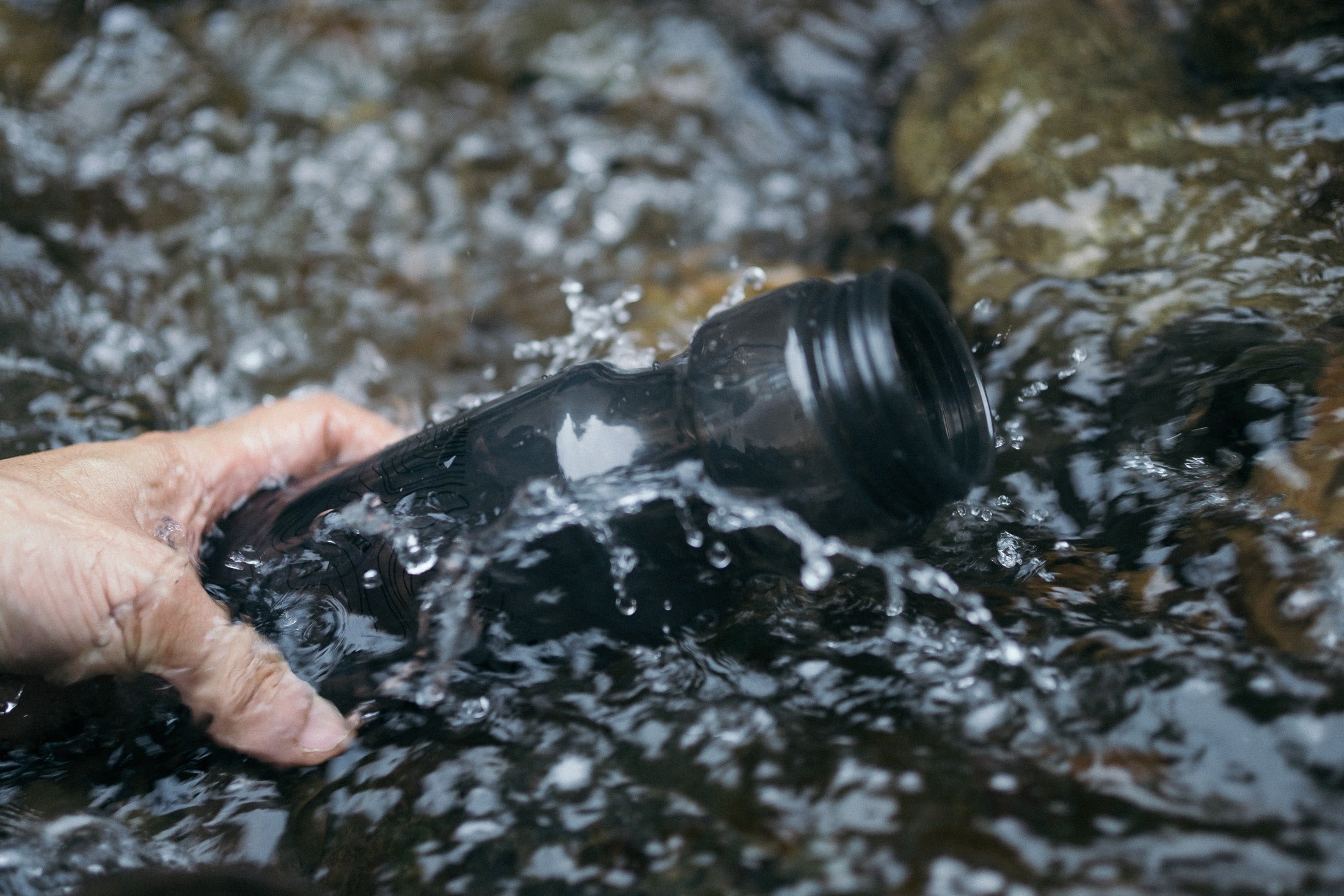 WOHO Filterbo bidon cu filtru 700ml alb infuzor fructe