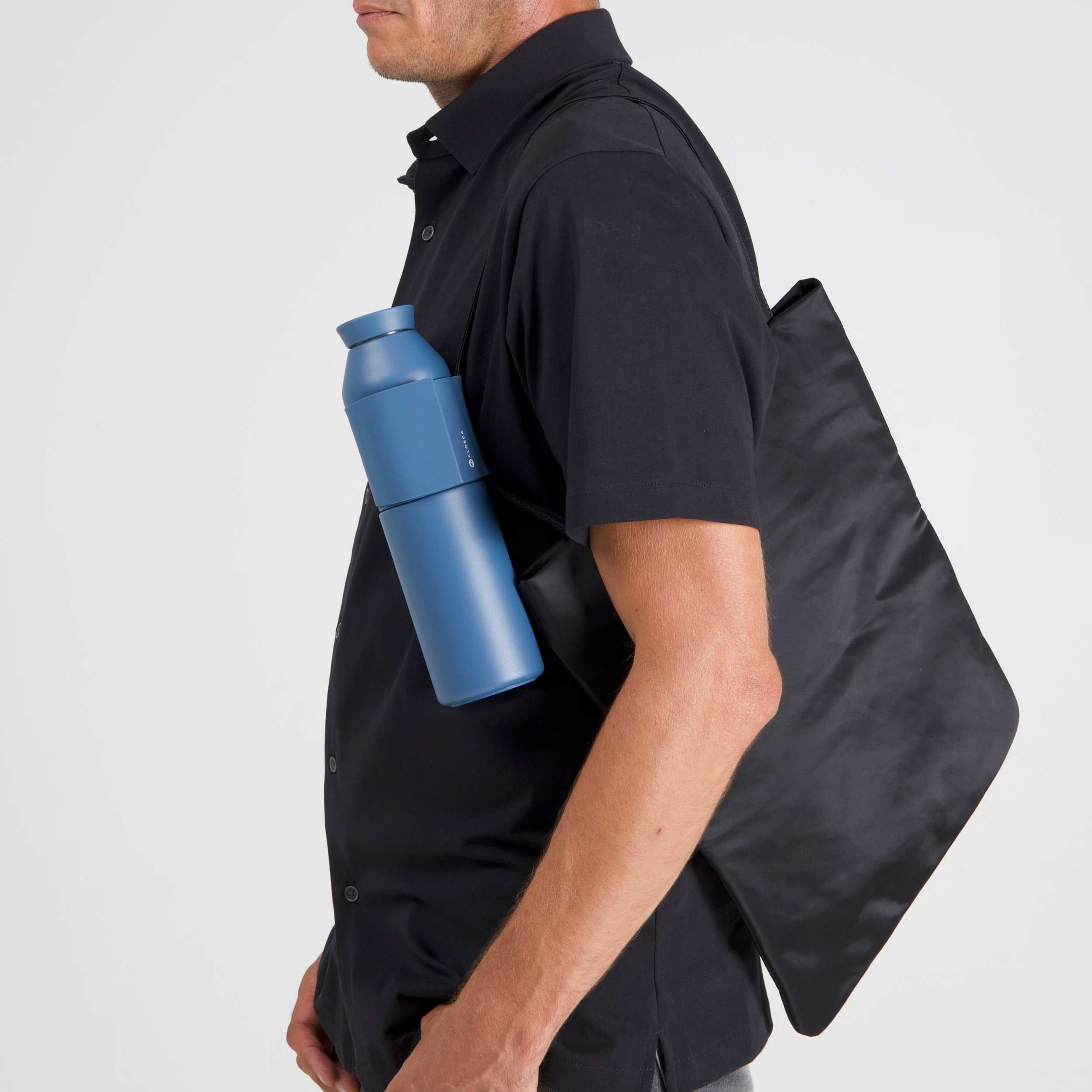 Closca Travel Abyss sticlă termică cu curea 450 ml